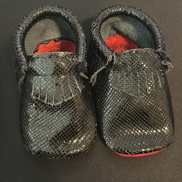 Like New Freshly Picked Lou Lou moccasins - Picture 5 of 5